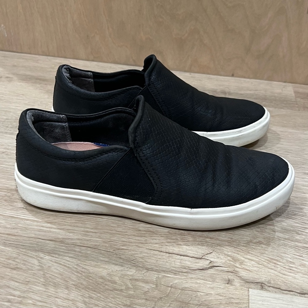 Dr. Scholl's Black Slip-On Women's Sneakers